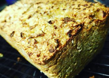 Quick and easy brown bread recipe with an onion crust.