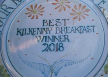 The specially-commissioned Best Kilkenny Breakfast Winner 2018 plate for Savour Kilkenny