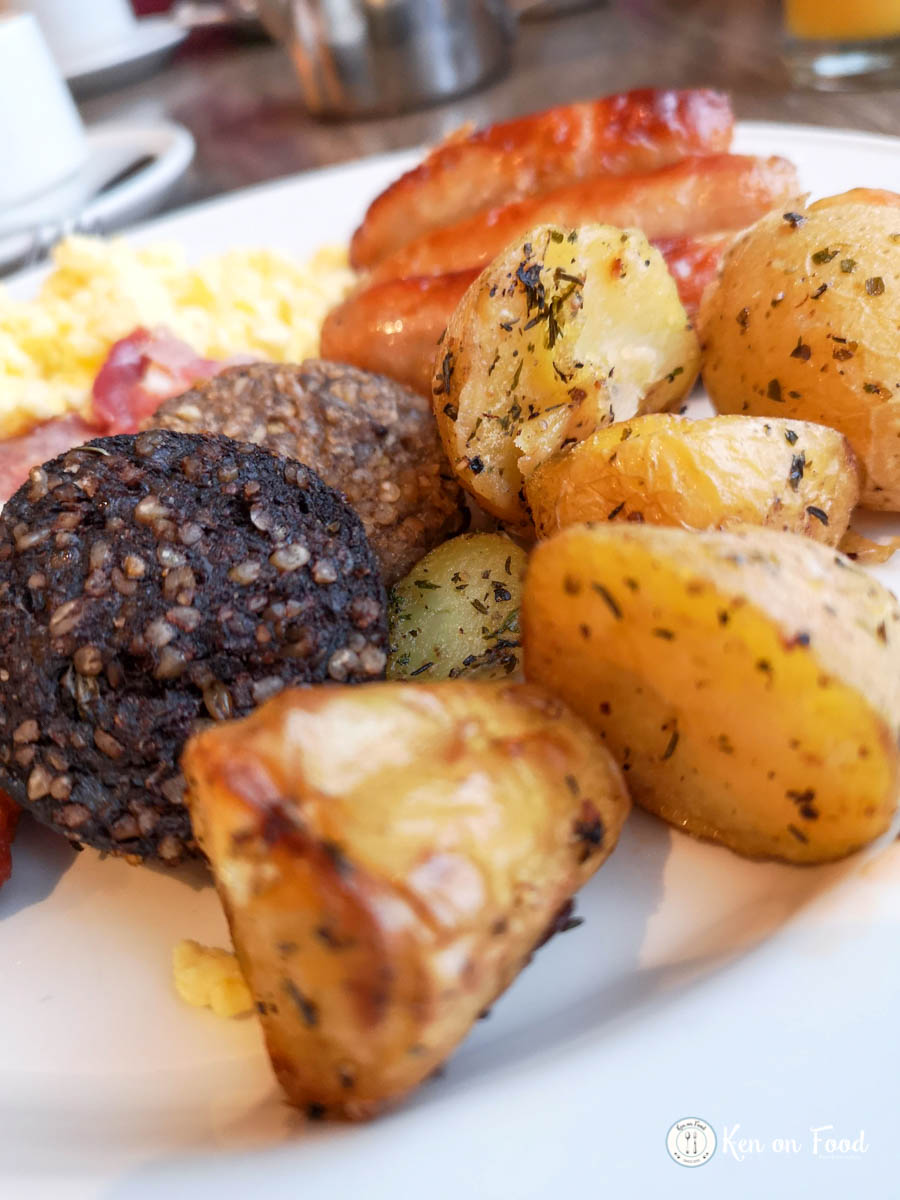 Breakfast at the Harbour Hotel, Galway