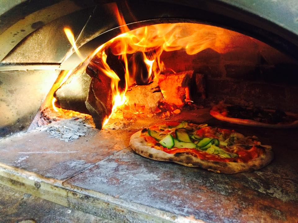 Wood-fired pizza from Dark Horse Pizzas/Facebook