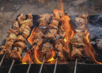 Grilled skewers. Photo: Samer Daboul / Pexels